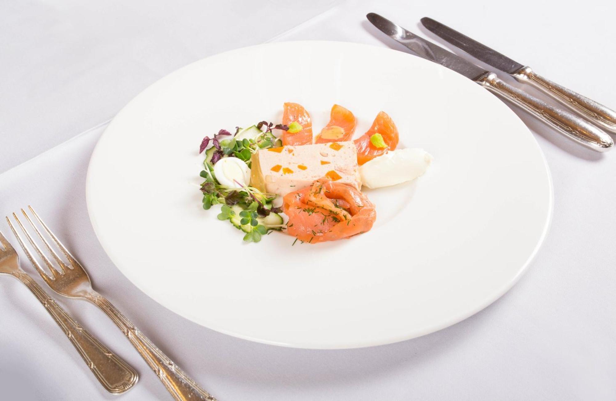 Hotel Restaurant Vinothek Lamm Bad Herrenalb Kültér fotó