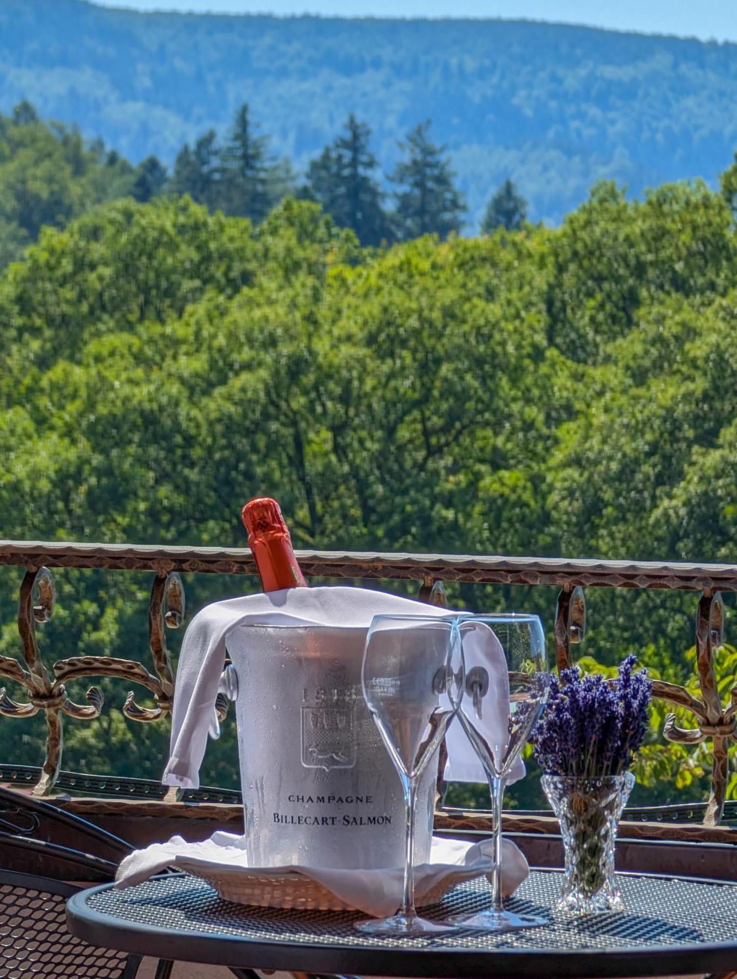 Hotel Restaurant Vinothek Lamm Bad Herrenalb Kültér fotó
