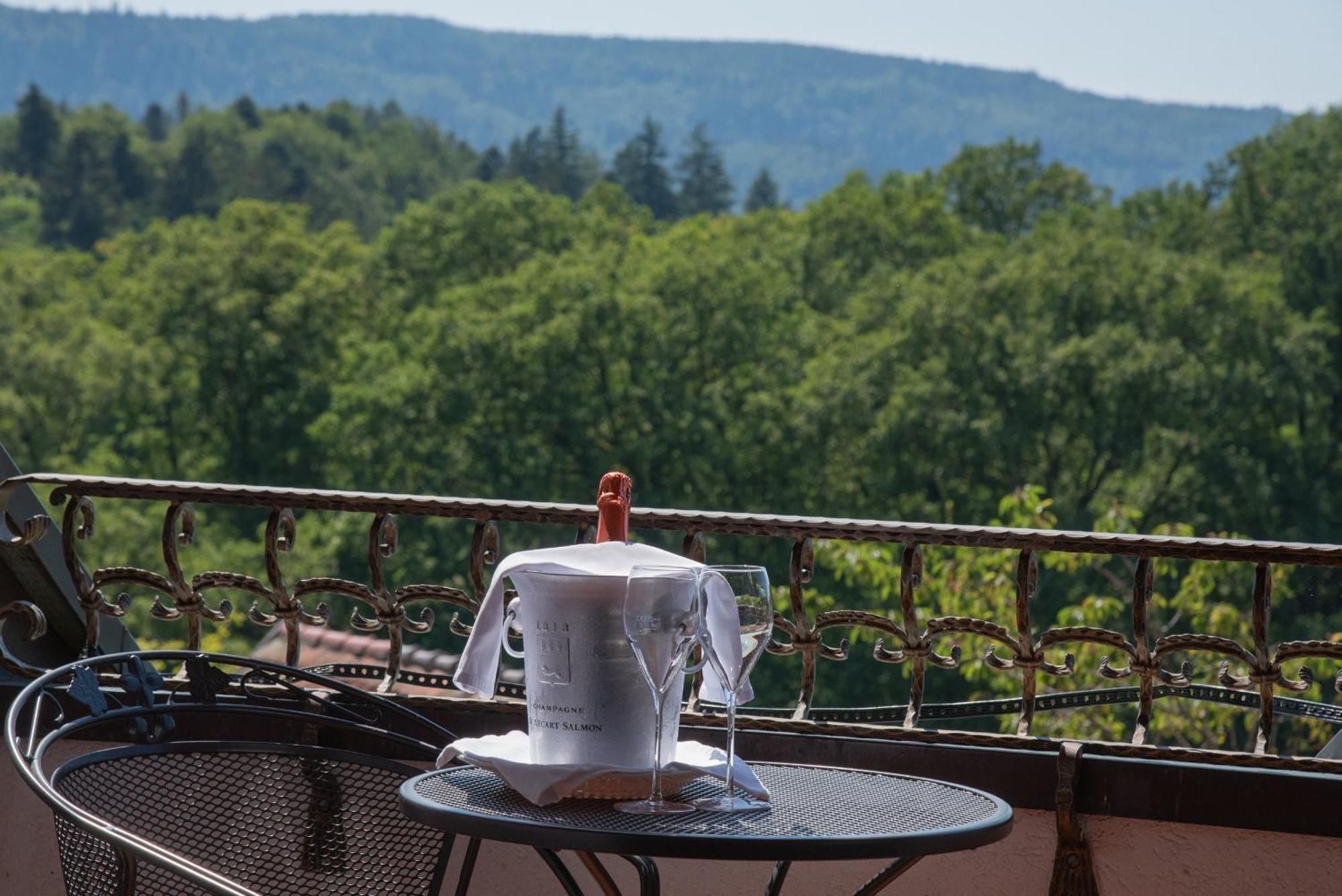 Hotel Restaurant Vinothek Lamm Bad Herrenalb Kültér fotó
