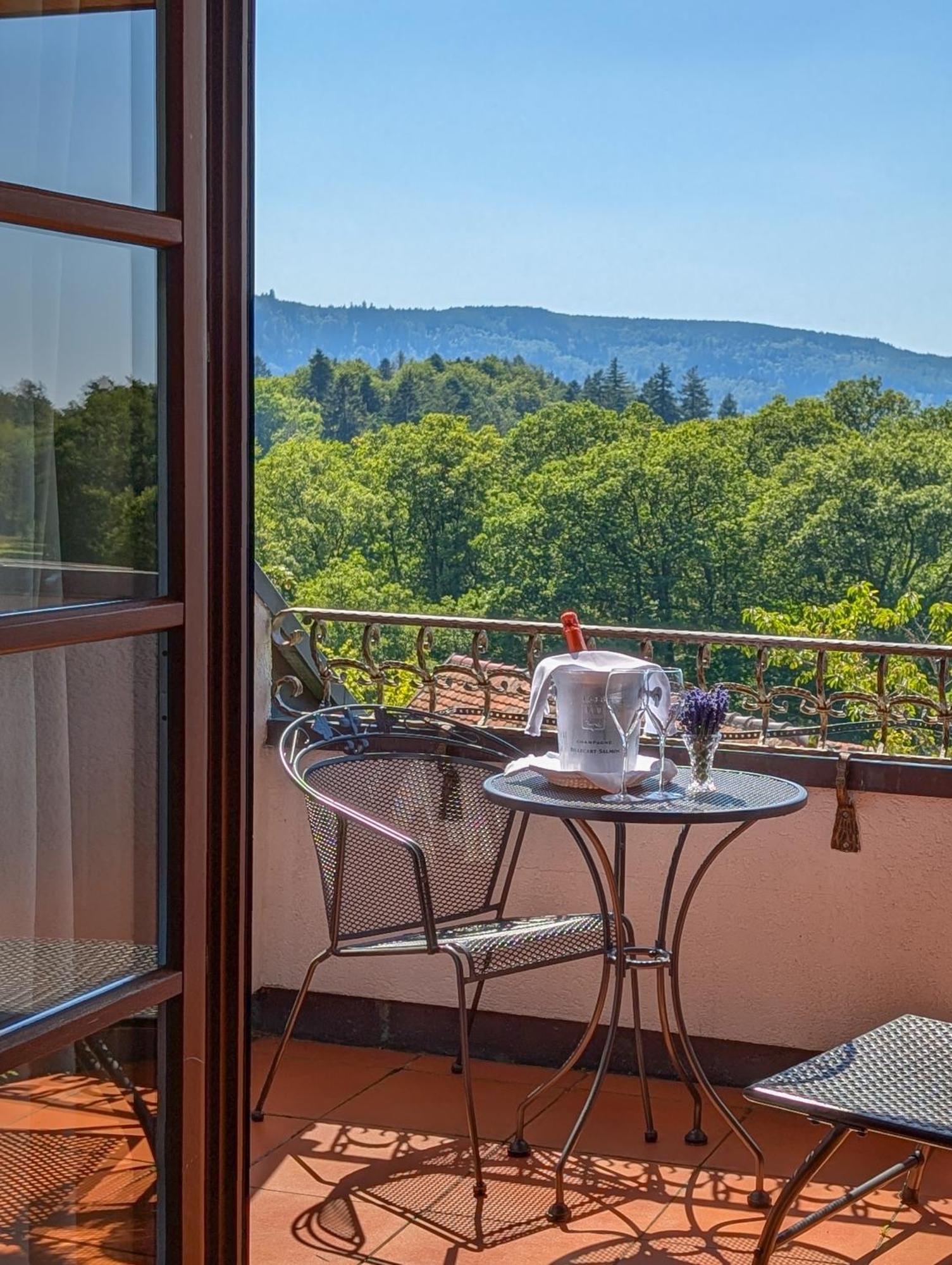 Hotel Restaurant Vinothek Lamm Bad Herrenalb Kültér fotó