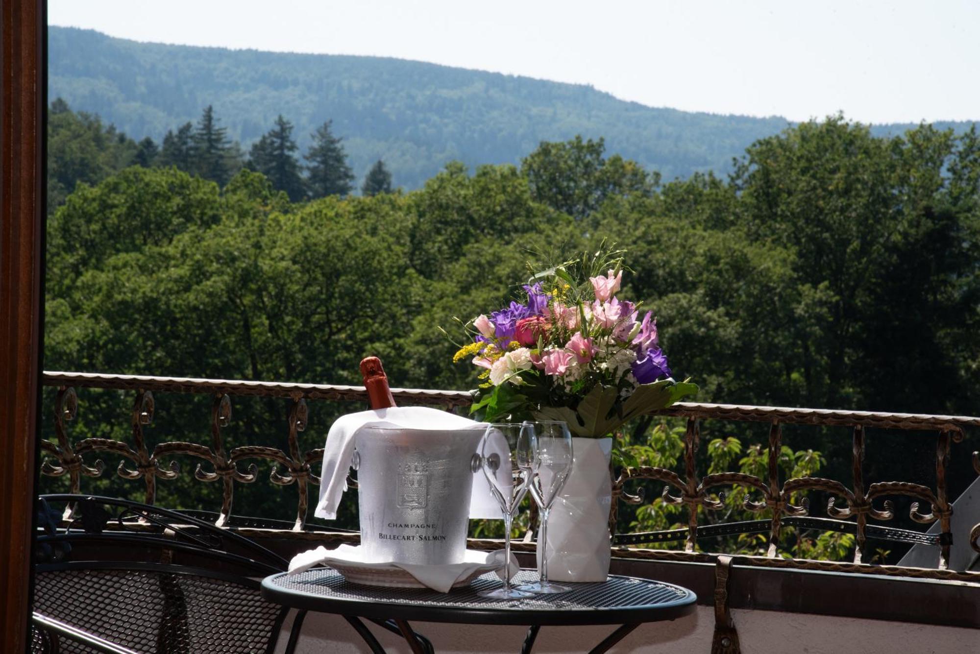 Hotel Restaurant Vinothek Lamm Bad Herrenalb Kültér fotó