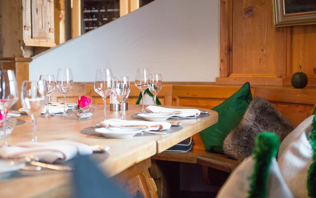 Hotel Restaurant Vinothek Lamm Bad Herrenalb Kültér fotó