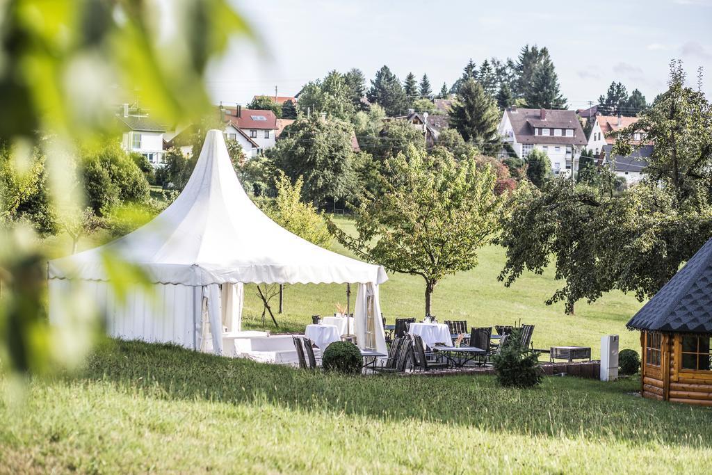 Hotel Restaurant Vinothek Lamm Bad Herrenalb Kültér fotó