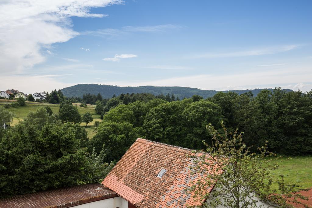 Hotel Restaurant Vinothek Lamm Bad Herrenalb Kültér fotó