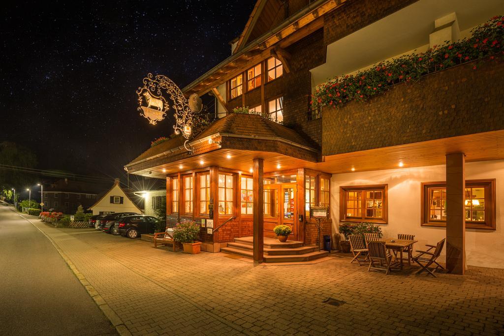 Hotel Restaurant Vinothek Lamm Bad Herrenalb Kültér fotó